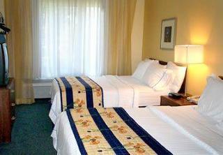 Hotel Springhill By Marriott East Galleria 3*