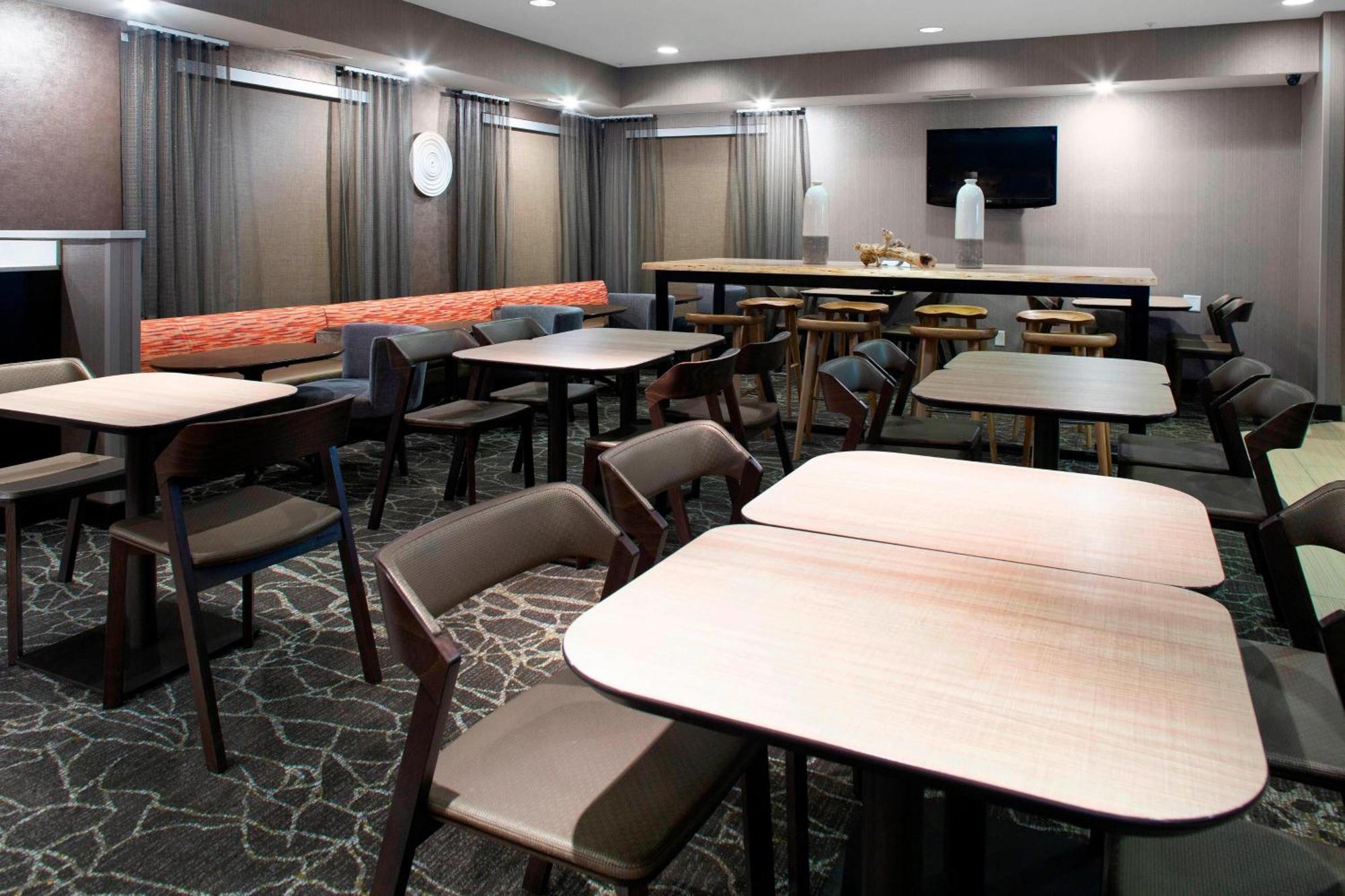 Springhill By Marriott East Galleria 3*