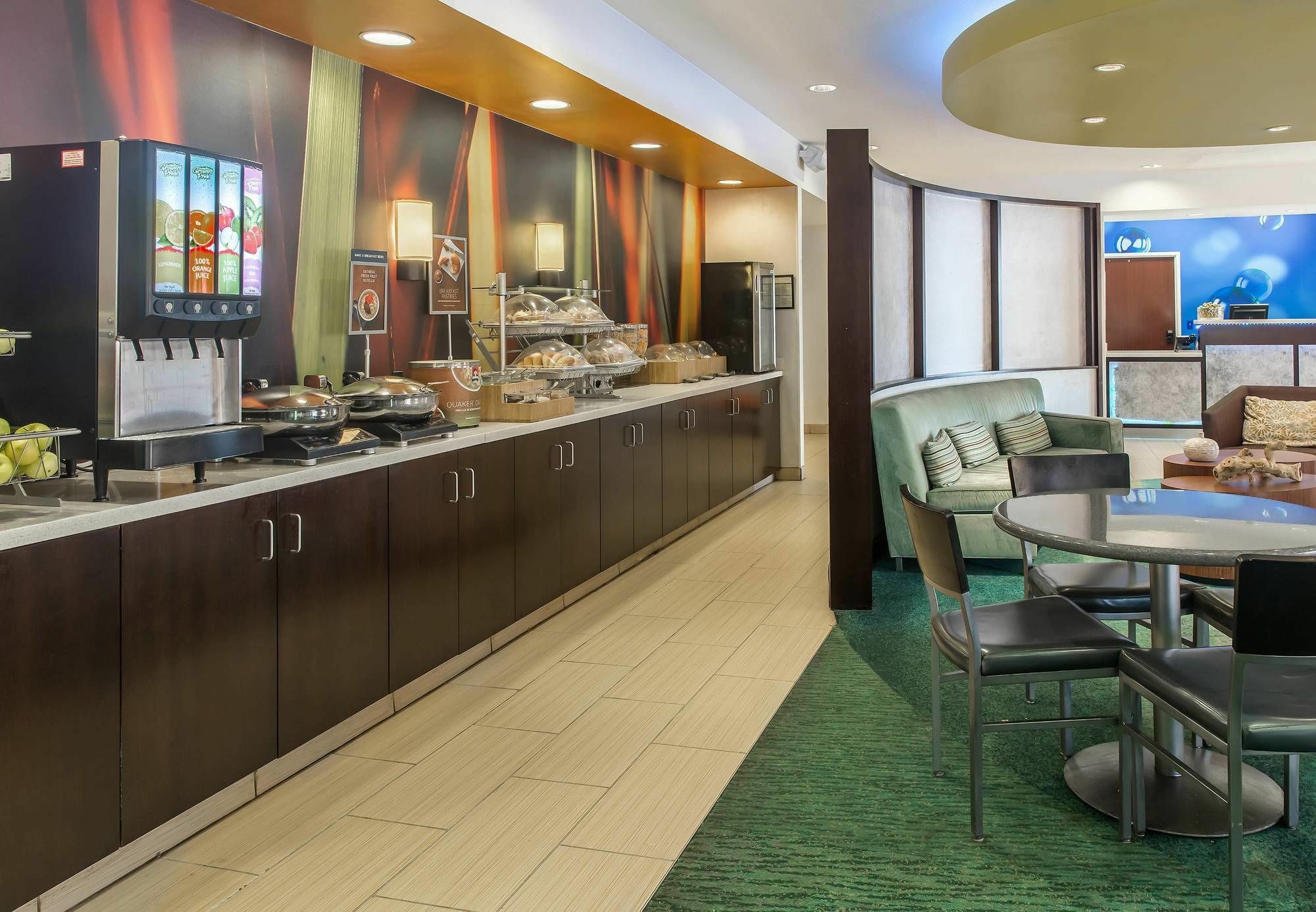 Hotel Springhill By Marriott East Galleria 3*